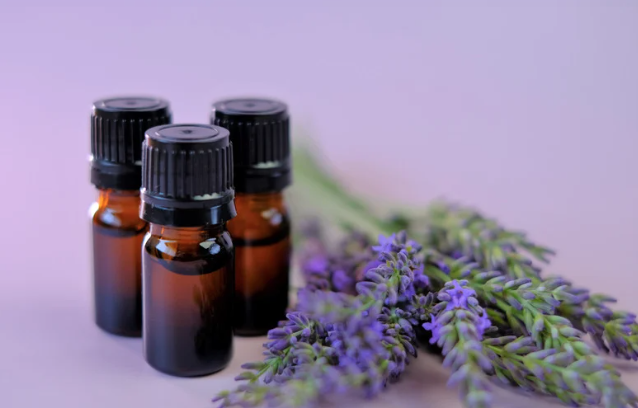 Lavender Essential Oil - Aceite Esencial de Lavanda