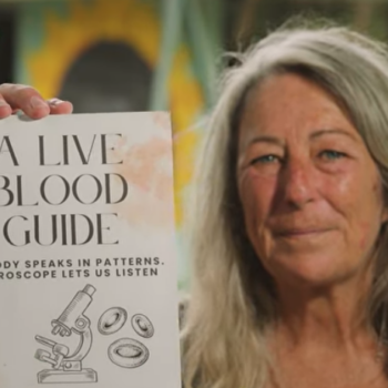 Live Blood Guide: The Body Speaks in Patterns (Hard Copy)