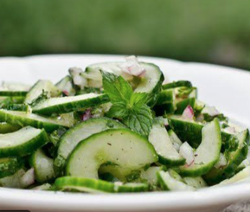 Spiced Cucumber Mint Salad, Ensalada de pepino con menta y especias