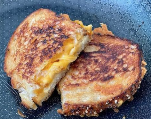 Grilled Cheese Gourmet - Sándwich Gourmet de Queso a la Parrilla