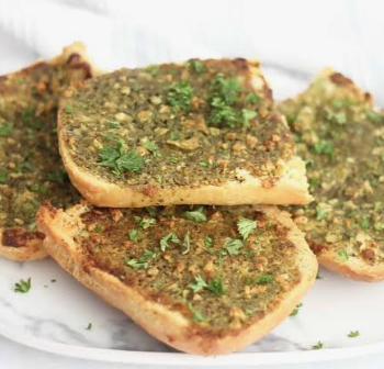 Pesto Garlic Bread, Pan de Ajo con Pesto