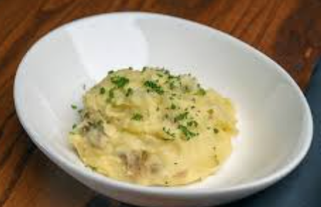 Garlic Rosemary Smashed Potatoes - Papas Aplastadas con Ajo y Romero